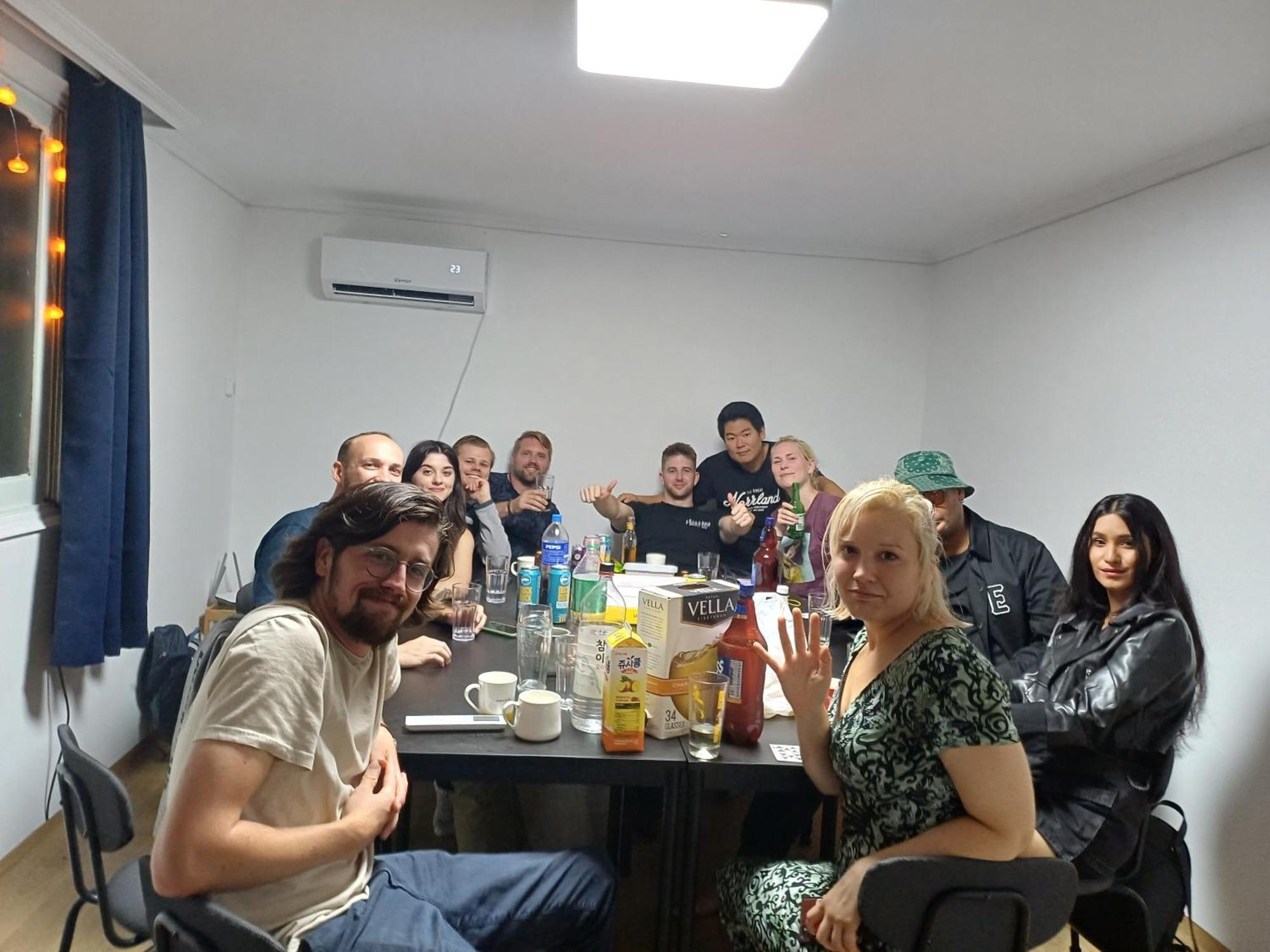 Ocean'S Guesthouse - Foreigners Only Сеул Екстер'єр фото