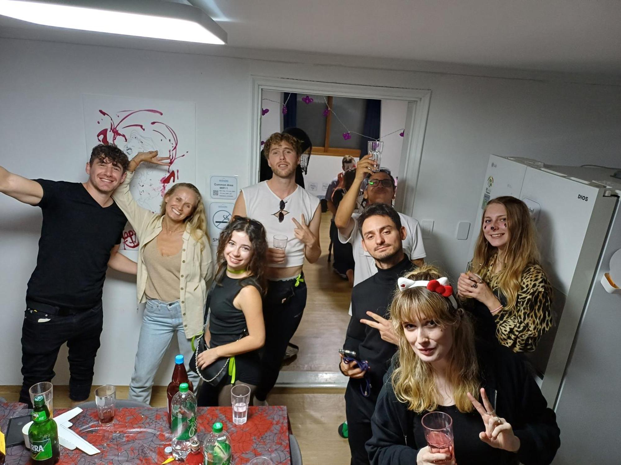 Ocean'S Guesthouse - Foreigners Only Сеул Екстер'єр фото