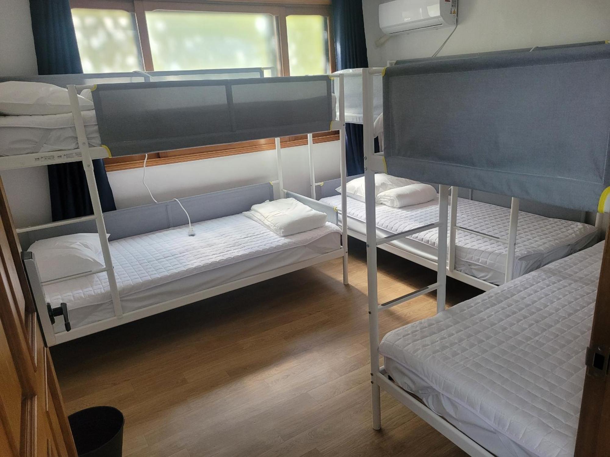 Ocean'S Guesthouse - Foreigners Only Сеул Екстер'єр фото